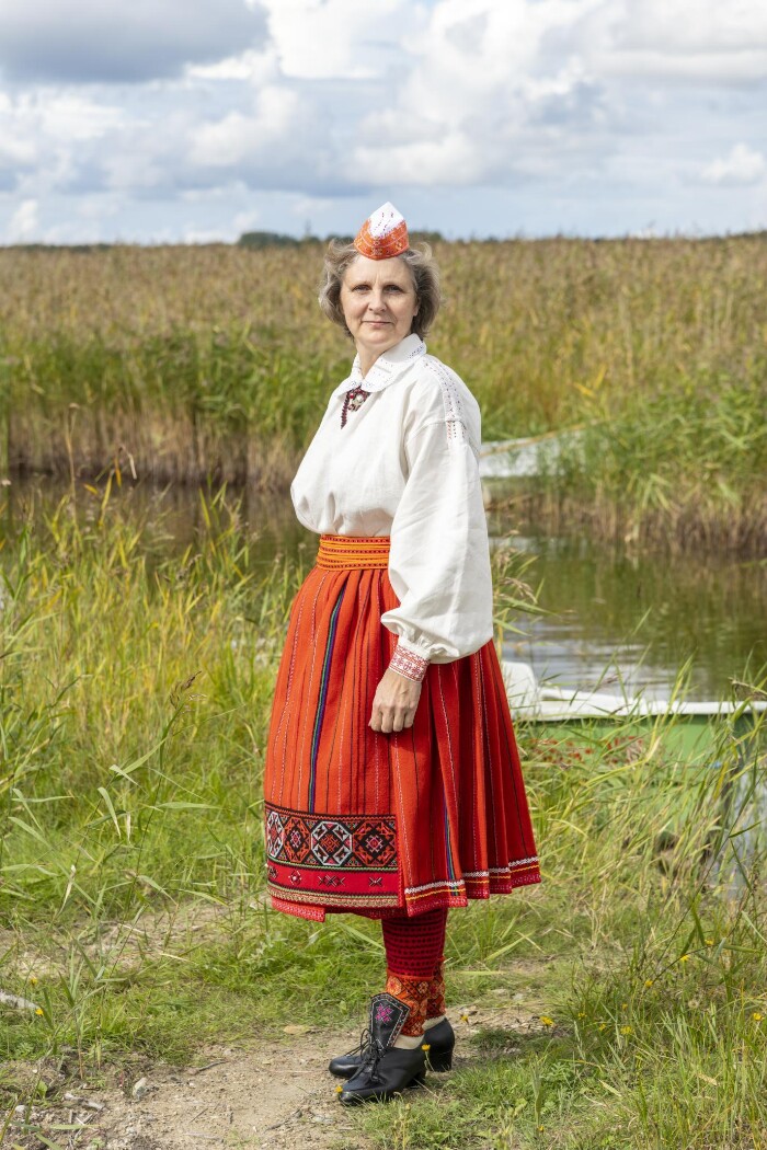 Muhu naise rahvarõivad, 19. saj lõpp