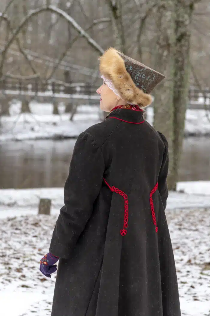 Pärnumaa rahvarõivakoolis valminud rõivaste esitlus toimub 04. juunil Pärnus Pärnumaa rahvarõivakoolis valminud rõivaste esitlus toimub 04. juunil Pärnus