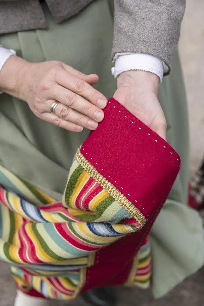 Tule rahvarõivaid valmistama Tallinna rahvarõivakooli!