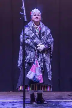 Türi kihelkonna talverõivais naine