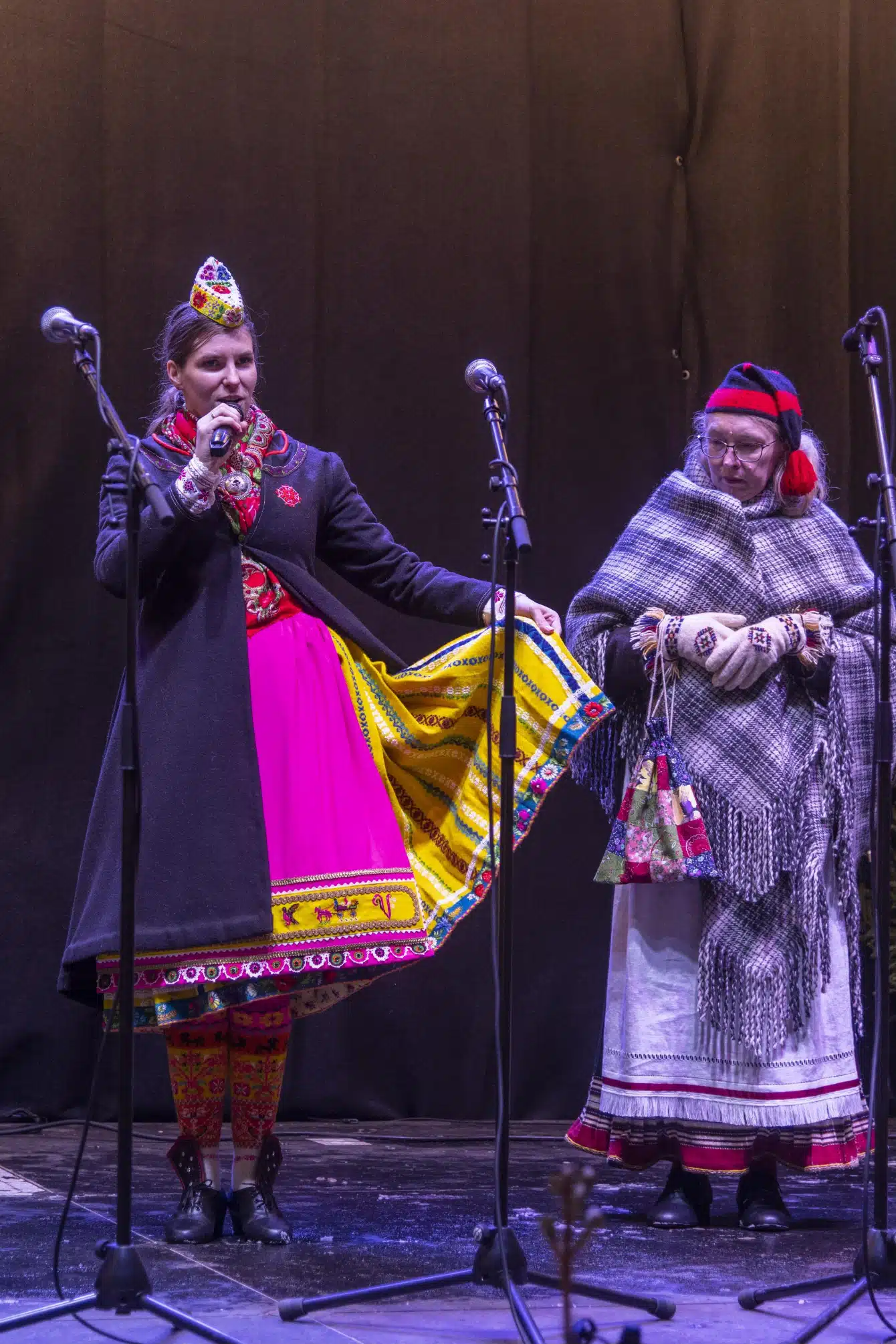 Muhu ja Püha kihelkondade naised