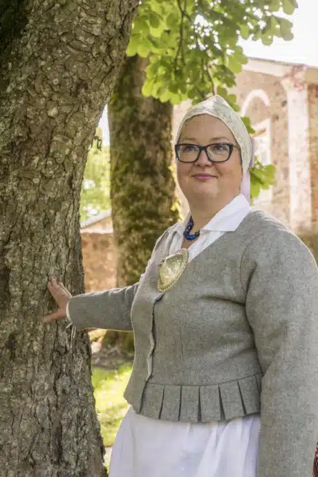 Sangaste naise rahvarõivad, 19. saj keskpaik