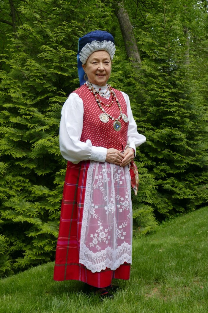 Tiiu Kera endavalmistatud Kirbla kihelkonna rahvarõivais