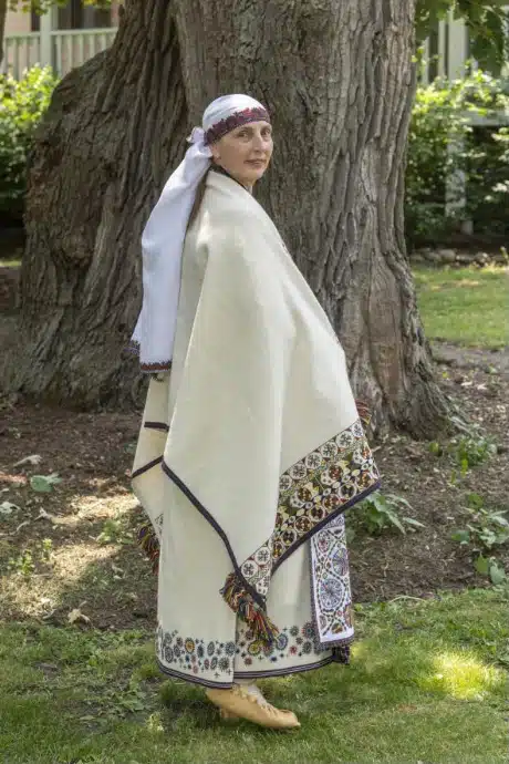 Paistu naise rahvarõivad, 18. saj