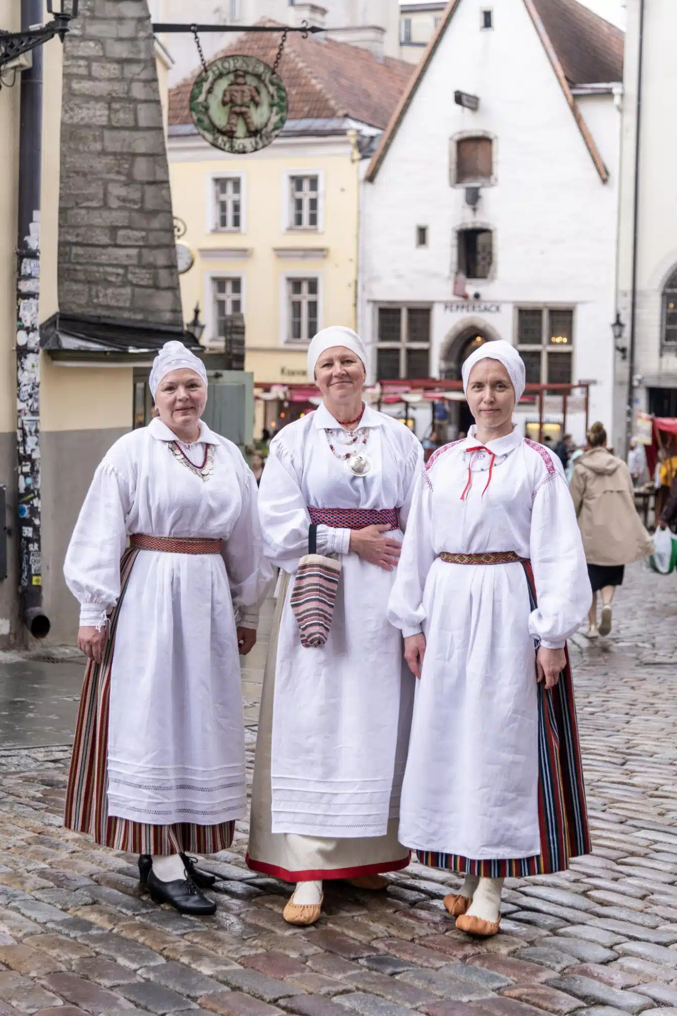 Tallinna rahvarõivakooli lõpetamine 1. juunil 2024