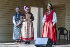 Pärnumaa kihelkondade rahvarõivaste esitlusel on laval meistrid ja asjatundjad Inna Raud, Anu Randmaa ja Liis Luhamaa